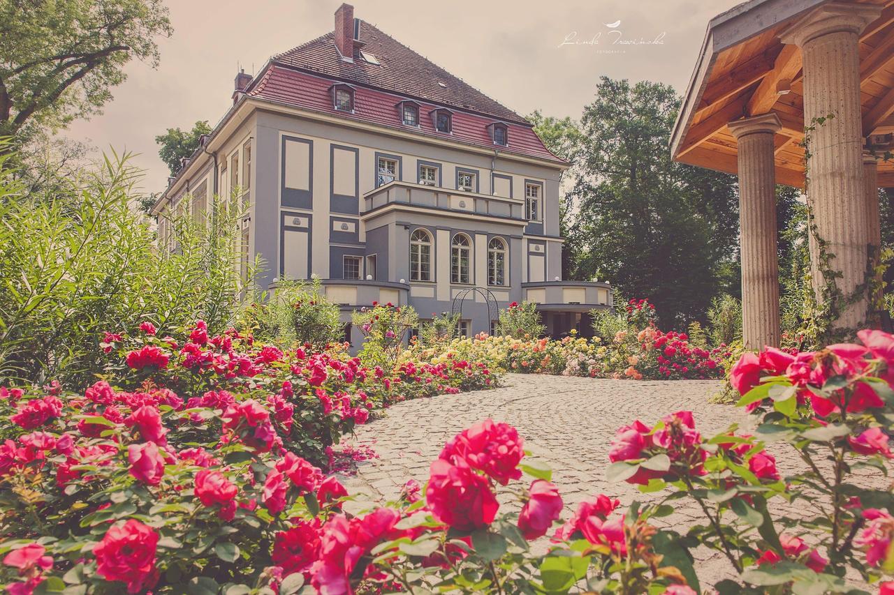 Hotel Willa Starosty Międzyrzecz Buitenkant foto